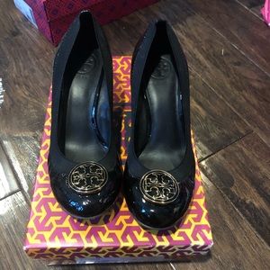 Caroline Wedges size 7 Tory Burch
